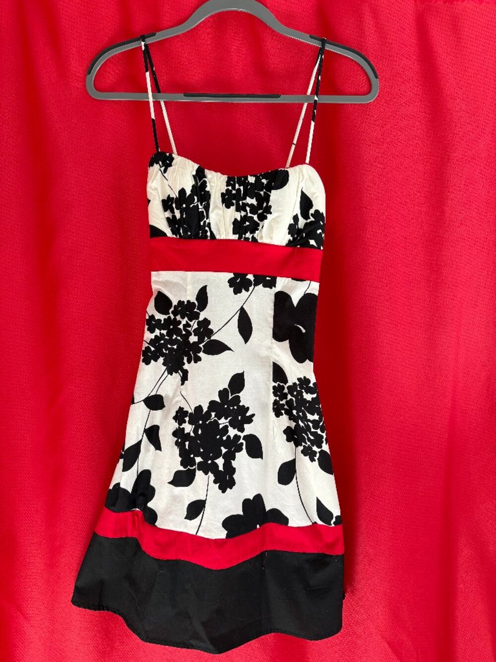 Trixxi junior size 3 spaghetti-strap dress in white, black and red NWT